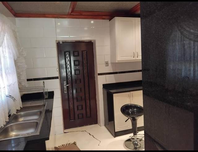 3 BEDROOM HOUSE FOR SALE IN DOBSONVILLE